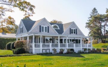 big house with lots of rooms