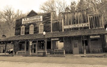 old building in arkansas